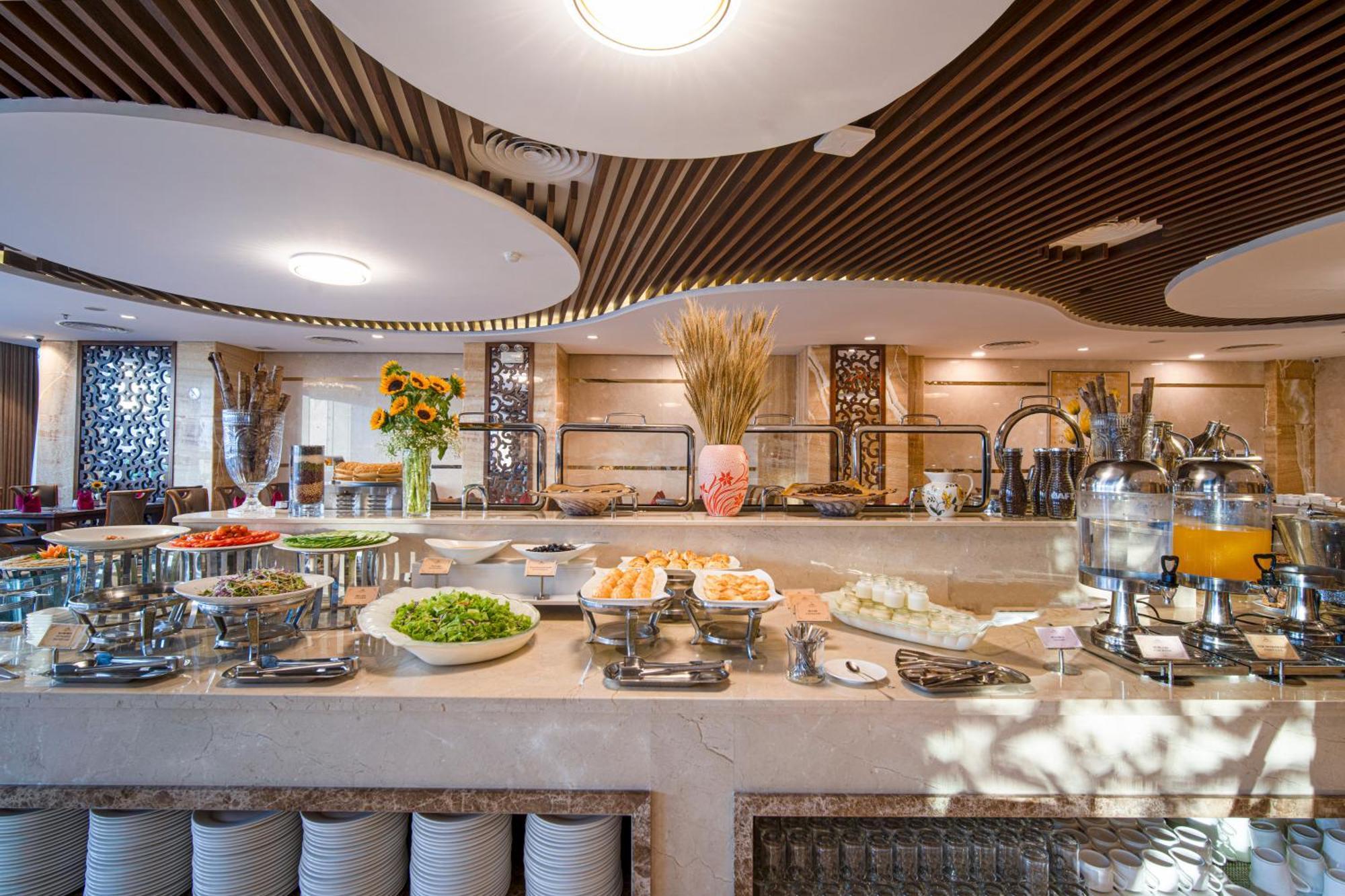 Khách sạn Luxtery & Đà Nẵng