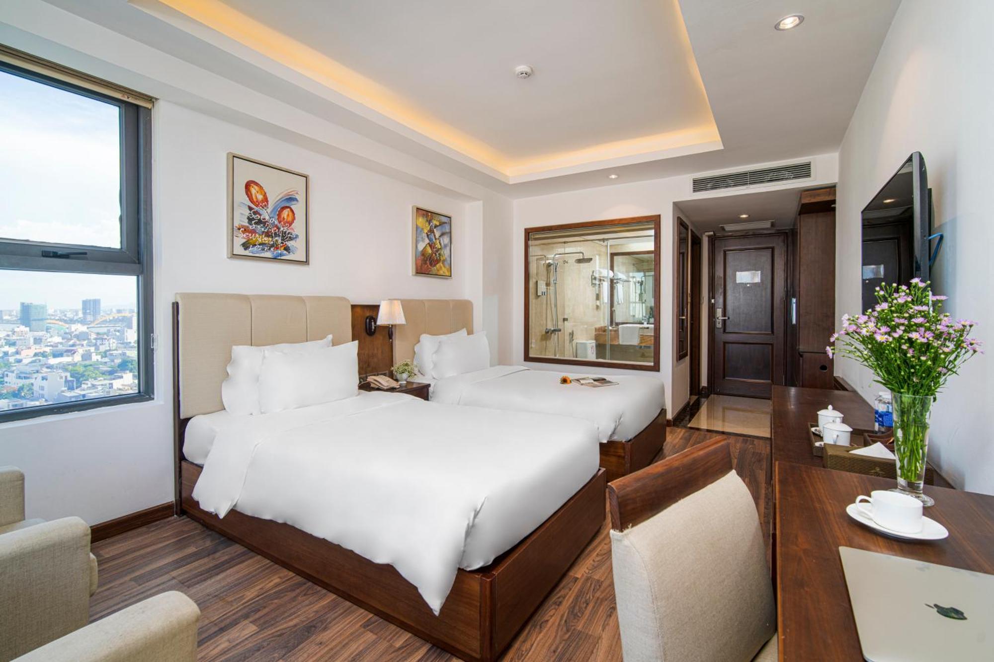 Khách sạn Luxtery & Đà Nẵng