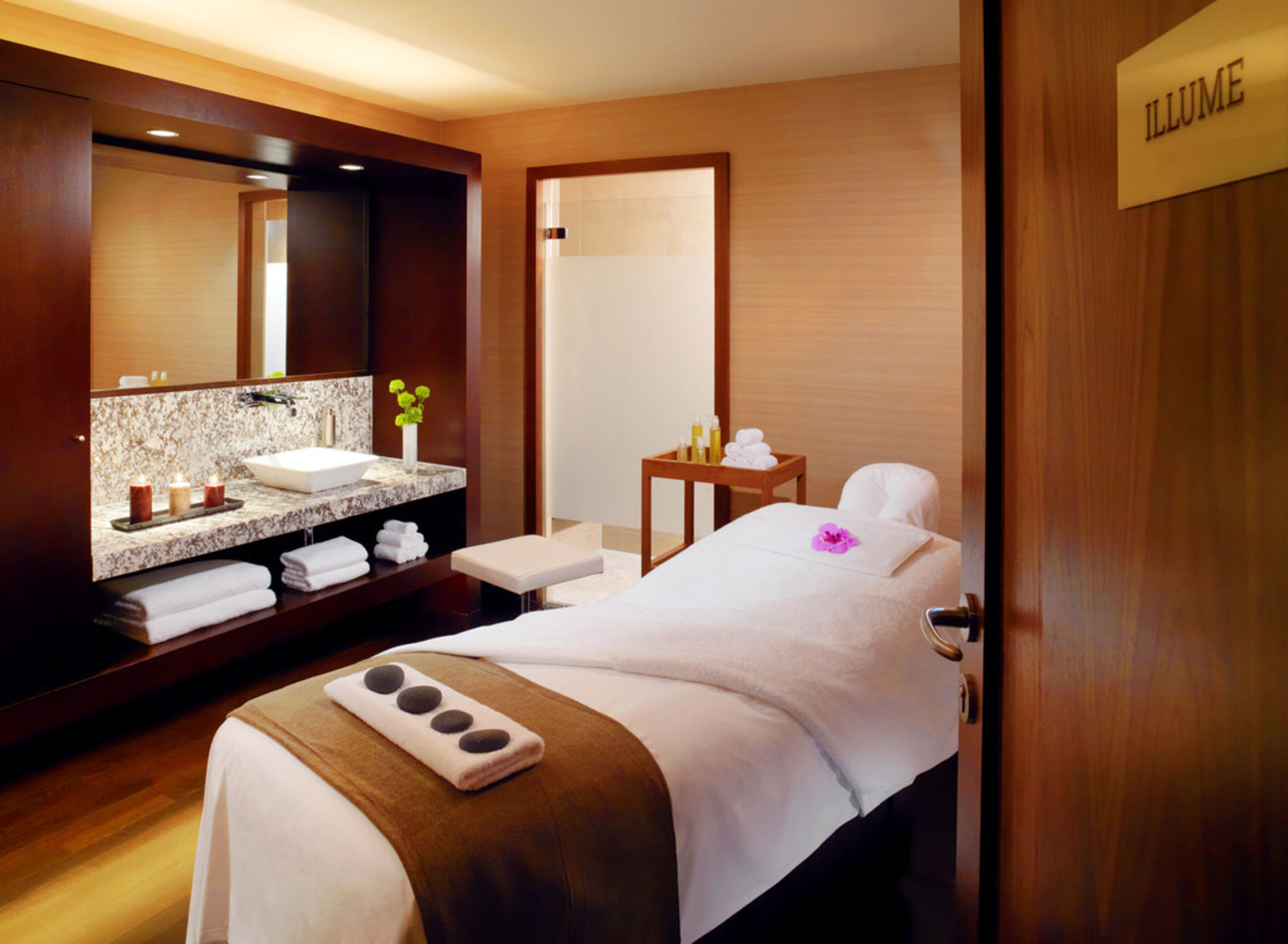 Hotel Luxtery & Da Nang